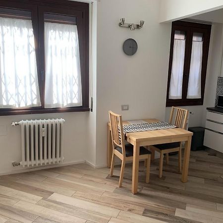 Appartement Andrea à Milan Extérieur photo