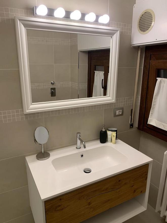Appartement Andrea à Milan Extérieur photo